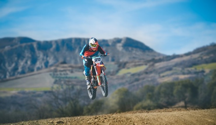 presentazione ktm src 125 390