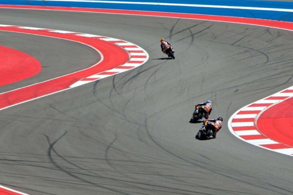 liberty media acquista motogp