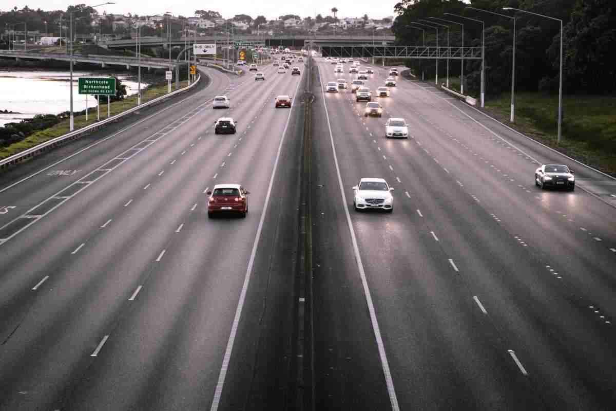 Attenzione corsia di accelerazione autostrada