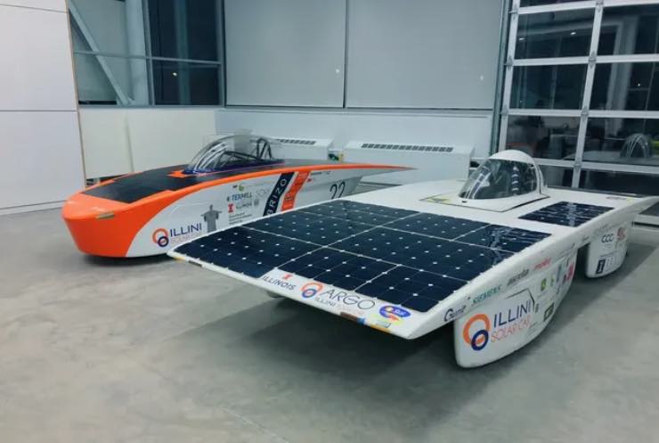 Auto solare vittoria