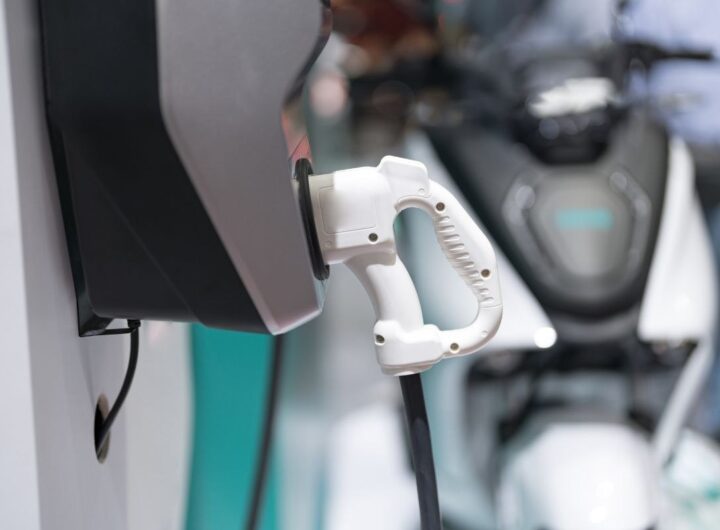 Cina: nuova moto elettrica adatta a tutti