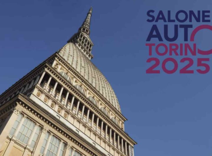 Tra i protagonisti dell’edizione 2025 spicca Suzuki, che presenta una gamma rinnovata, capace di coniugare innovazione tecnologica