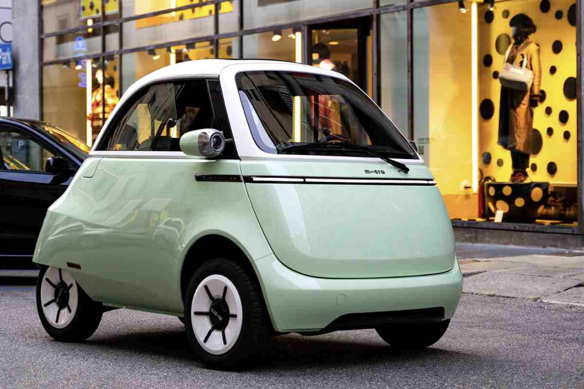 La Microlino, prodotta dalla società svizzera Micro Mobility Systems dal 2022 e assemblata a La Loggia in Piemonte, si è affermata rapidamente come leader