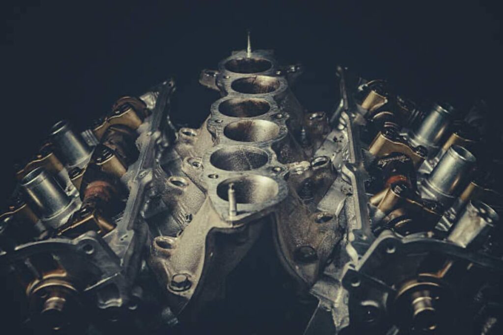 Motore automobile V8