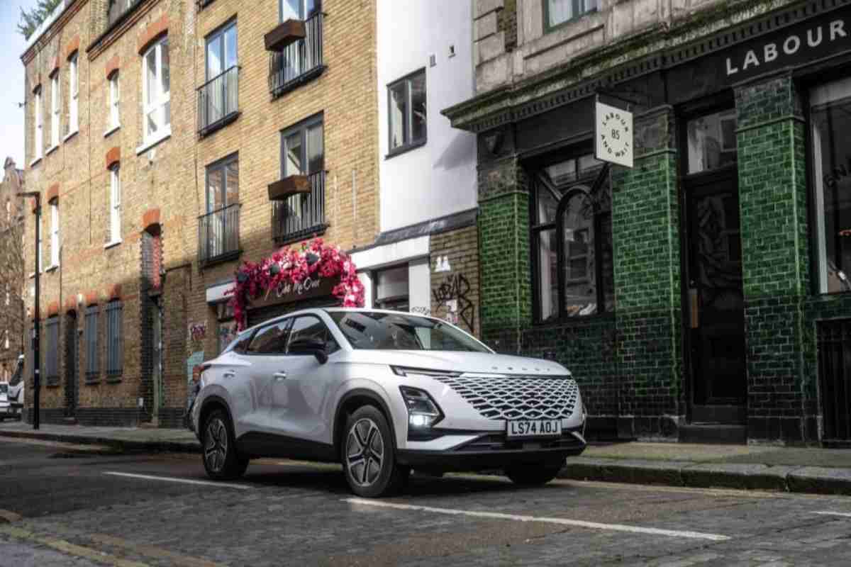 omoda 5 caratteristiche prezzo